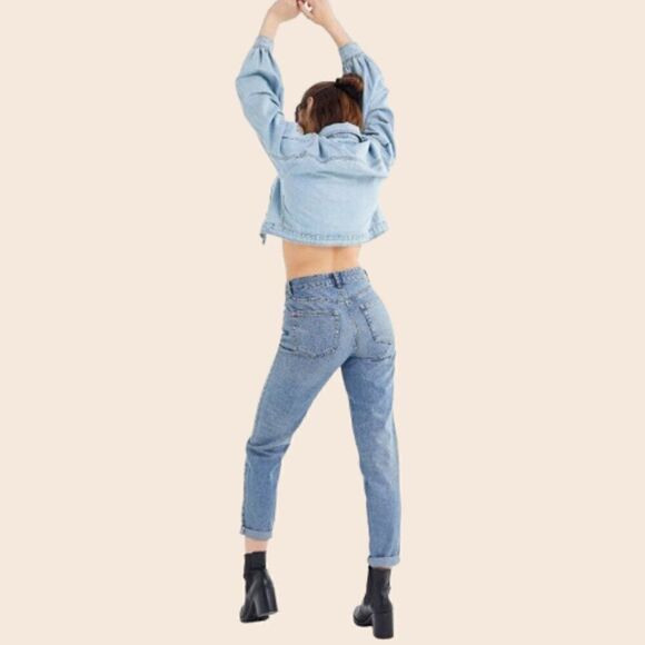 Urban Outfitters BDG Mid-Wash Blue High Rise Mom Jeans Size 26 - Picture 2 of 12